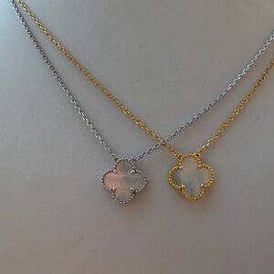 -VINTAGE STYLE ALHAMBRA WHITE MOTHER OF PEARL FOUR LEAF CLOVER PENDANT NECKLACE